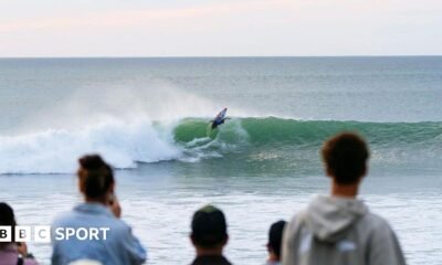 World Surf League photographer bitten by sea creature