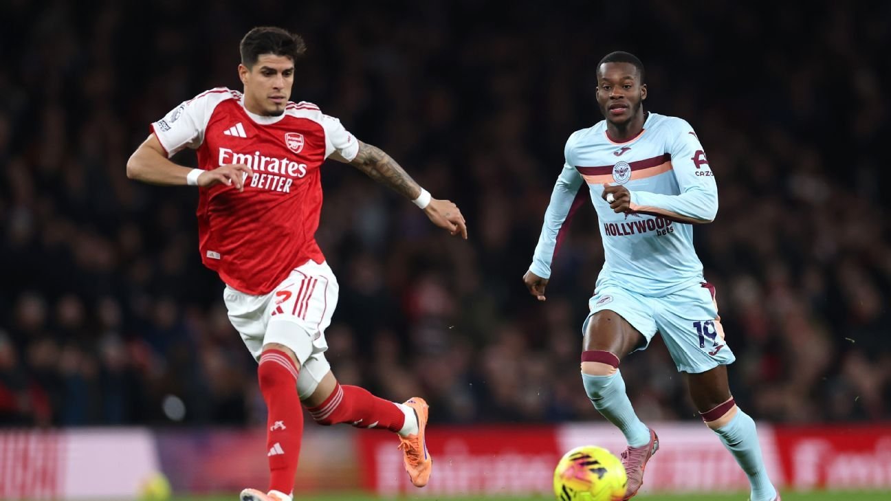 Transfer rumors, news: Barcelona to beat Arsenal to Hincapié?