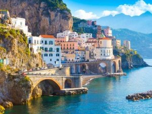 South Mediterranean tourism shows 59% summer dependence