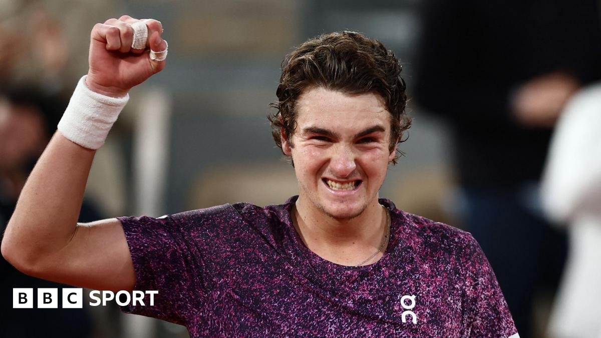 French Open 2026 results: Joao Fonseca, 19, beats Casper Ruud as Alexander Zverev cruises into quarter-finals at Roland Garros