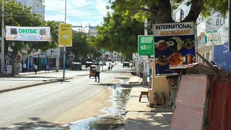 Why Mogadishu clashes are deepening Somalias political crisis again