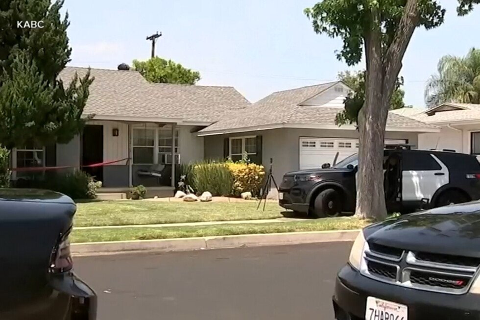 LAPD arrest girlfriends son in stabbing death of actor James Handy