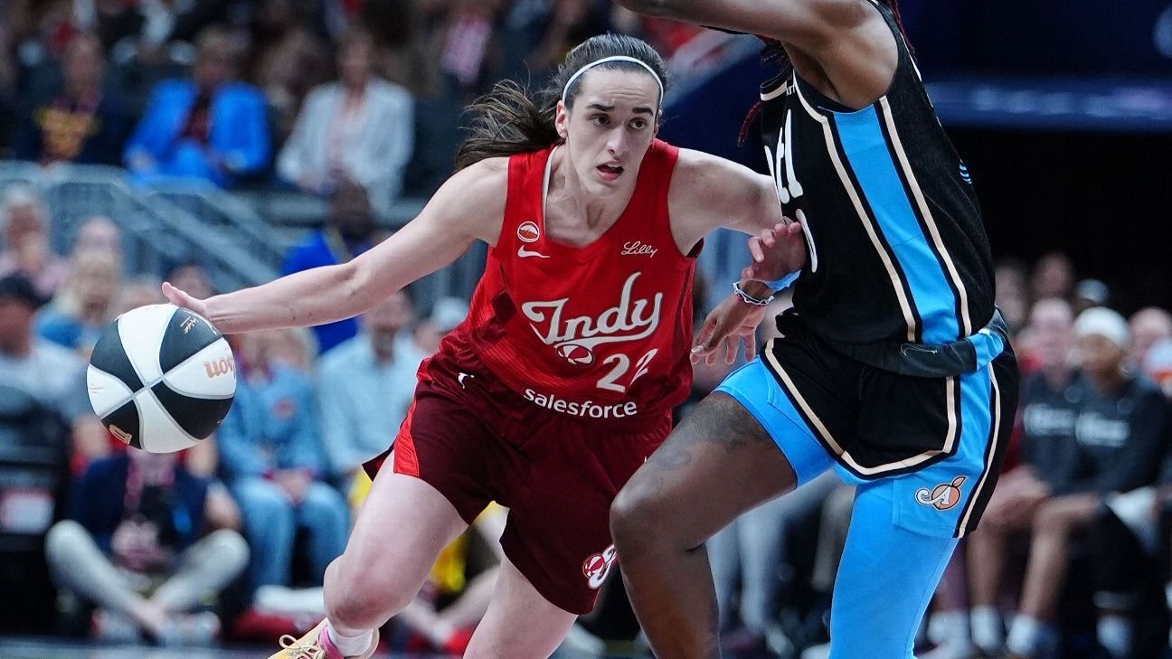 Fevers Clark vomits at half, recovers to score 17 vs. Dream