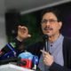 Celebration, shock and scepticism follow Colombias presidential election